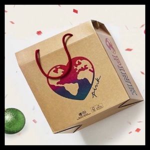 💕ⓅⒾⓃⓀ ⓋⓈ Varsity Crew & Legging Gift Set NWT & Original Packaging 💕